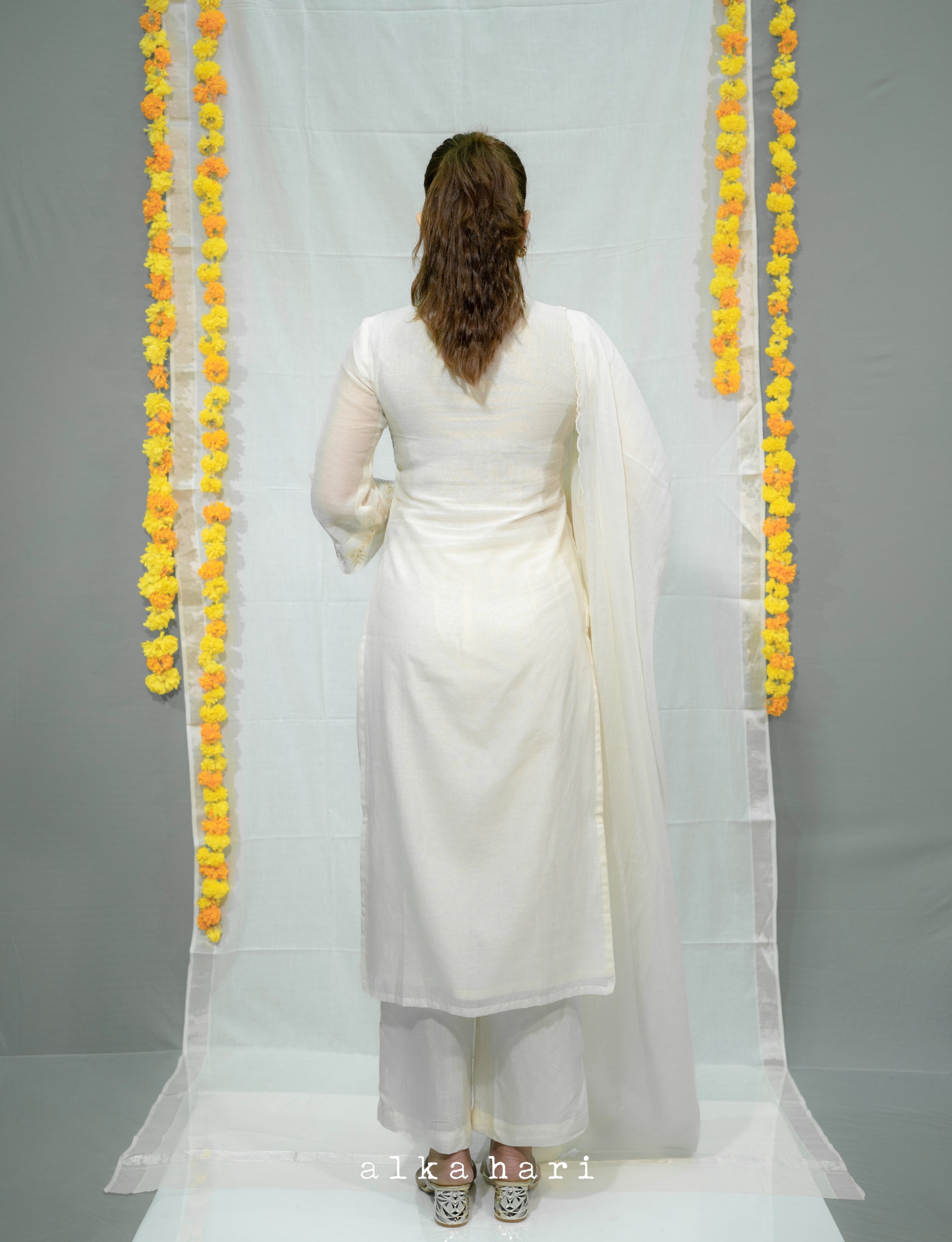 Vasanthi Kurta